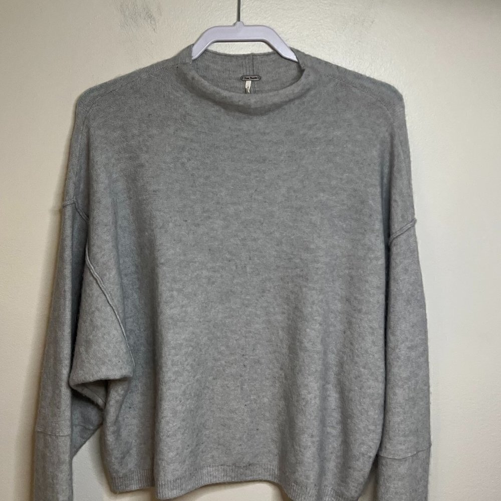 Free People Sweater Women's Gray color Size SP - Picture 2 of 6
